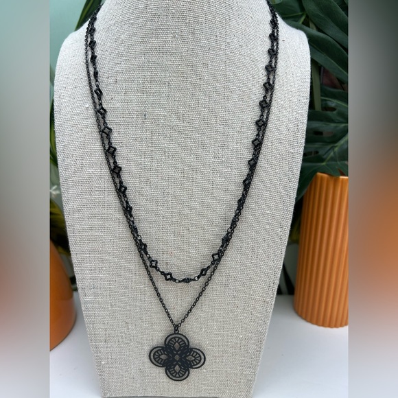 All Black Elegant Fleur de Lis Necklace - Classic Flower Layered Necklace - Picture 1 of 10
